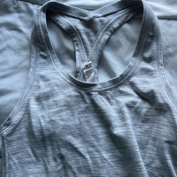Lululemon Cool Racerback Tank Top Nulu White and Gray Heathered Size 2 - Picture 9 of 12